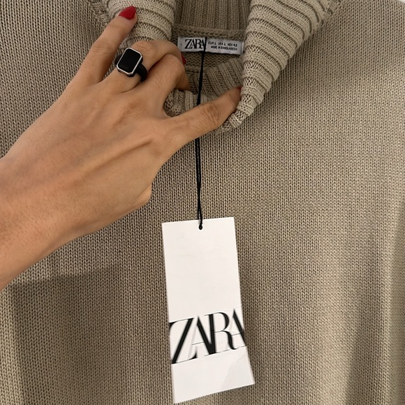 Zara NWT Men’s FUNNEL NECK SWEATER
TAUPE BROWN Turtle Long Sleeve Sweater - Picture 4 of 5
